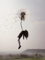 women suspended Maia Flore 3